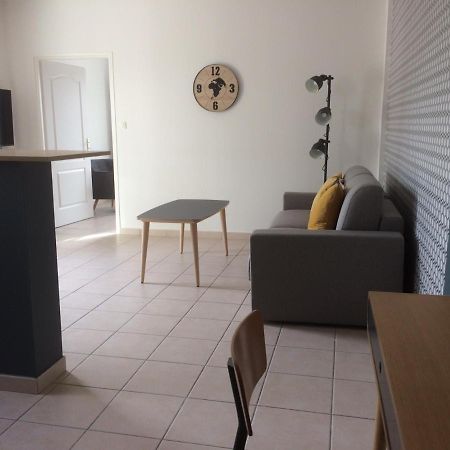Isabeau Appt 2.5 Lägenhet Cambrai Exteriör bild